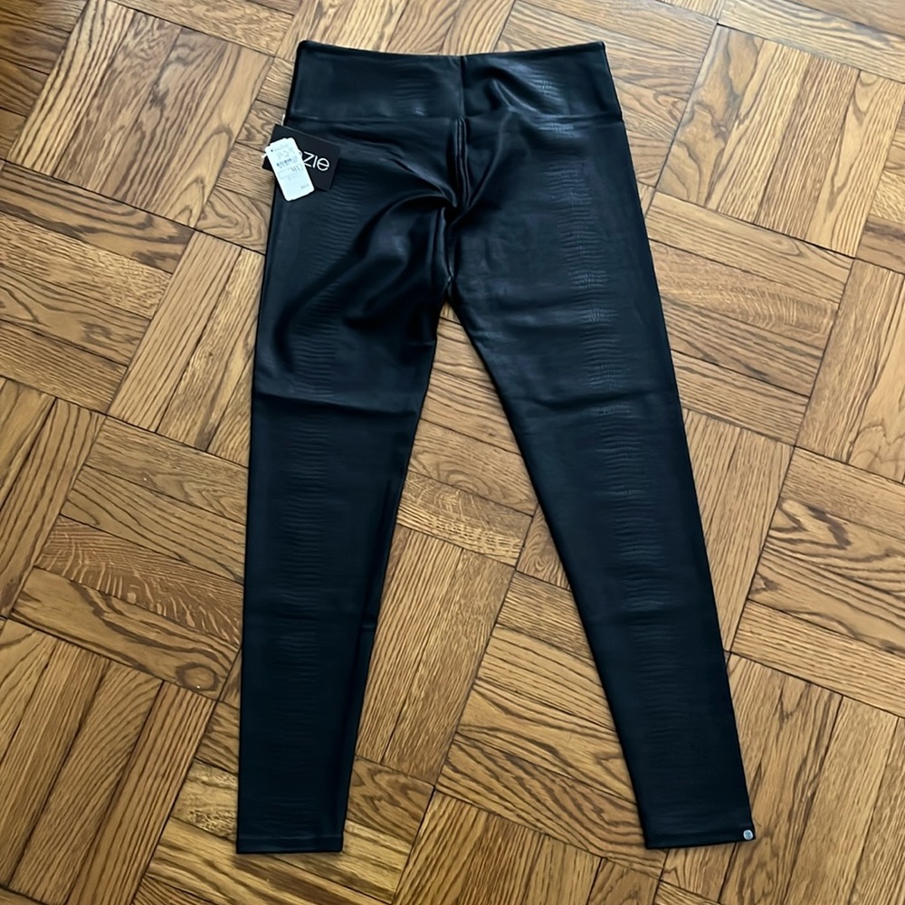 Onzie black snake skin leggings | M/L - Picture 2 of 7